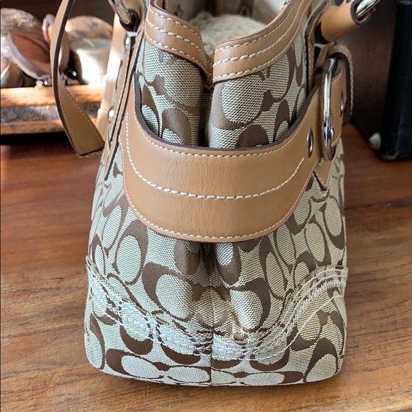 Coach Handbag - Picture 2 of 8